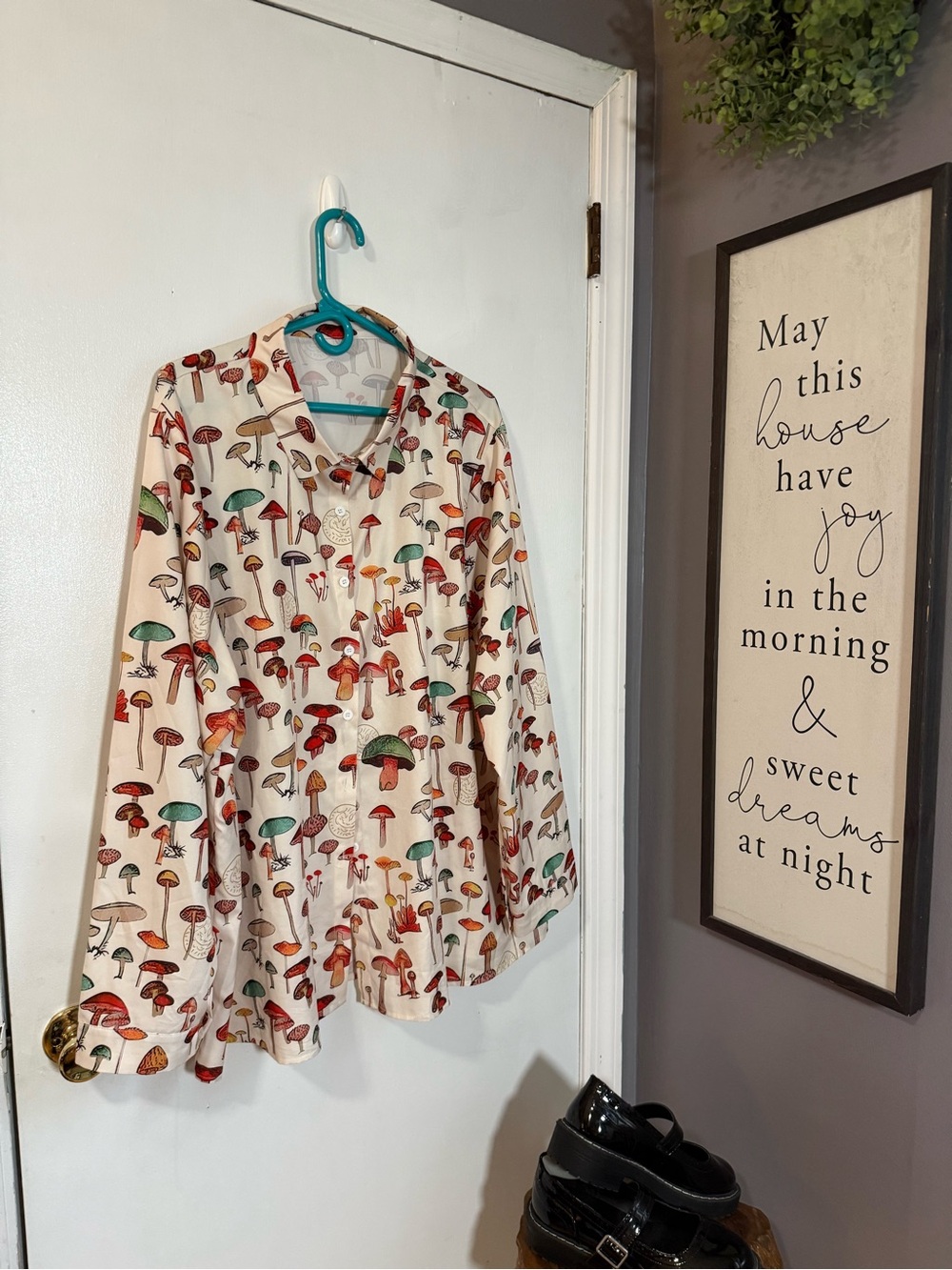 Mushroom Print Button-Up Shirt - Cream/Multicolor - Picture 4 of 8